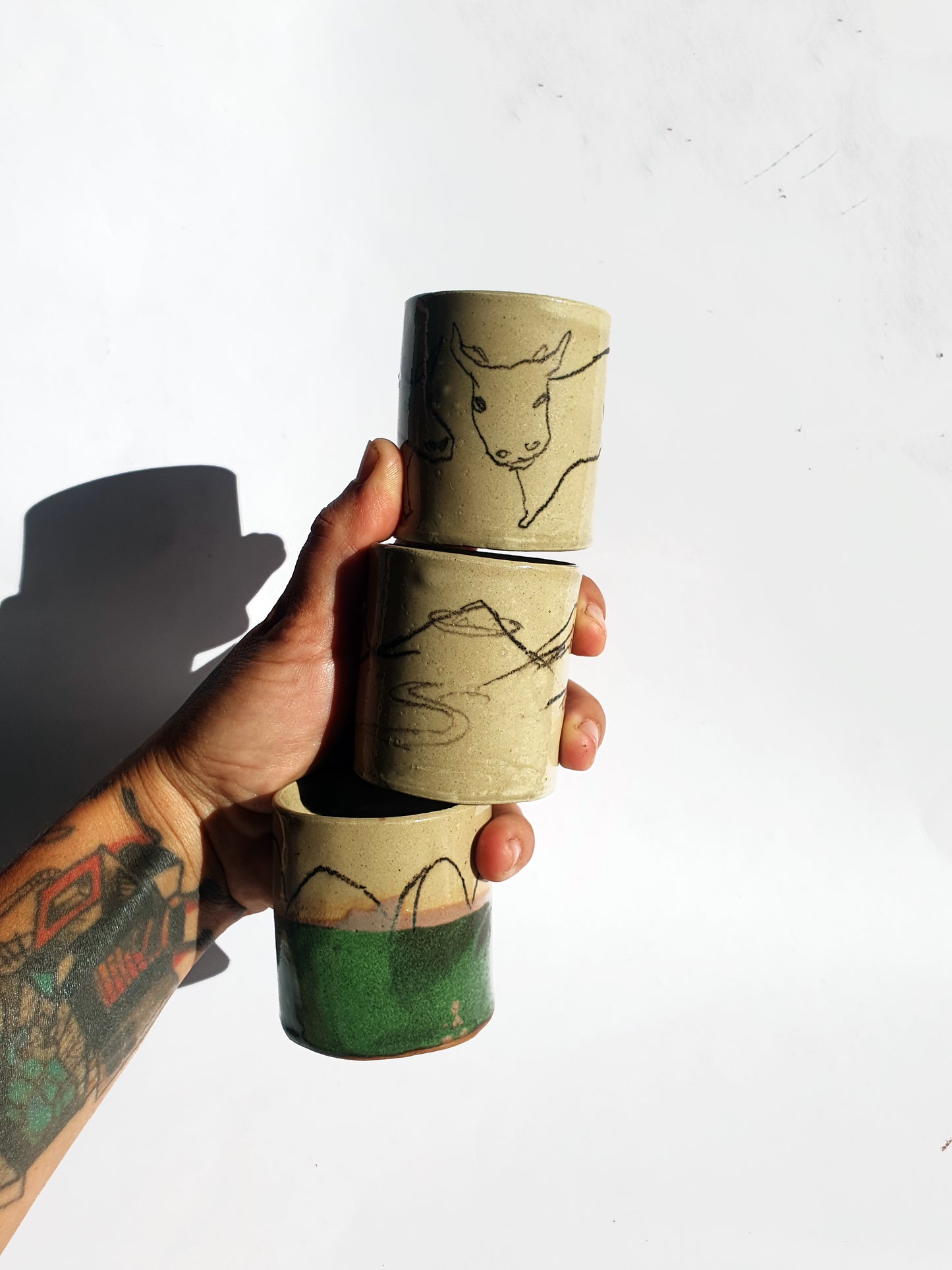 Tasse espresso mi-montagne mi-rose