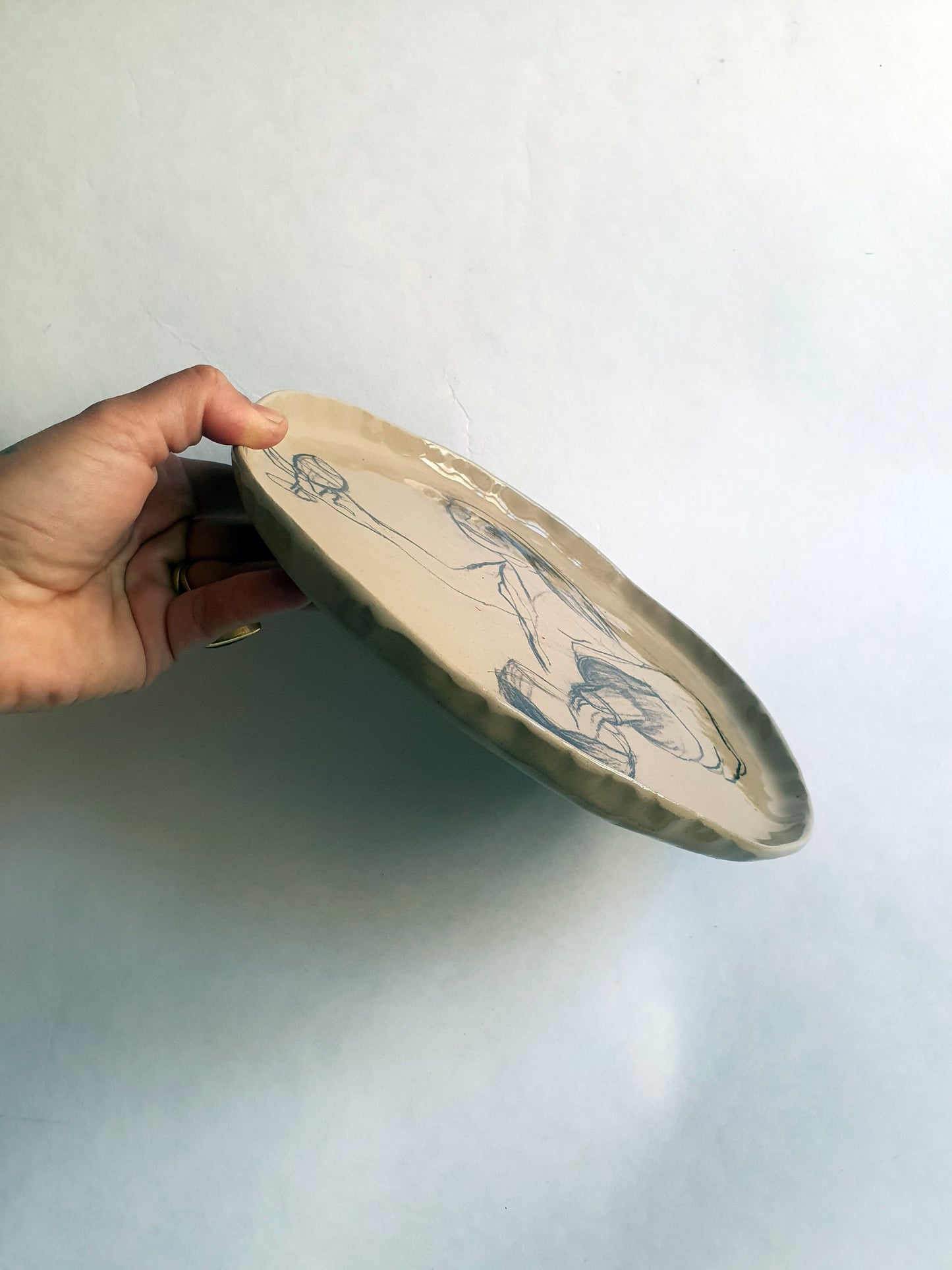 Assiette ø 24 cm bouteille vin