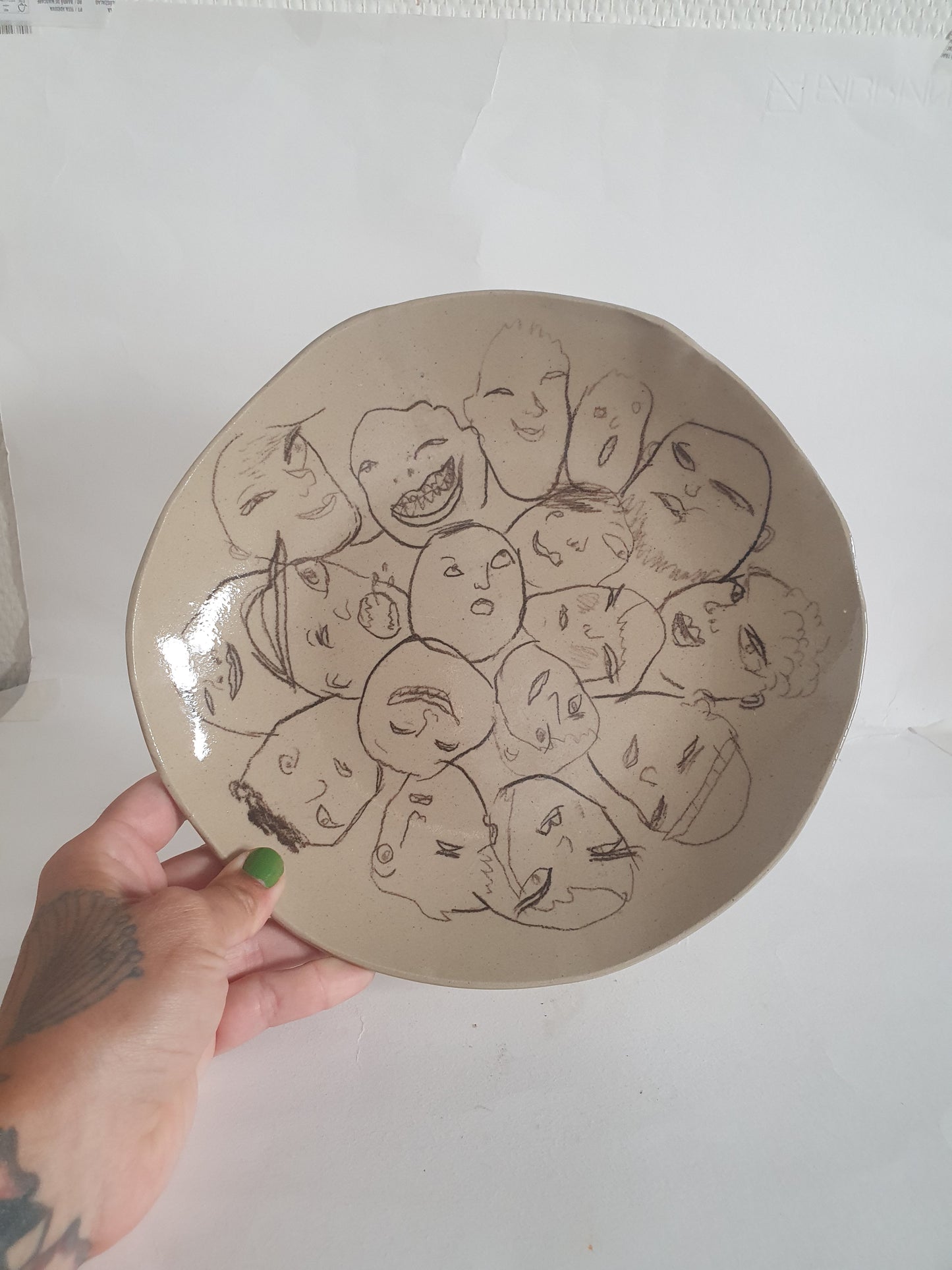 Assiette ø 22 cm visages 3