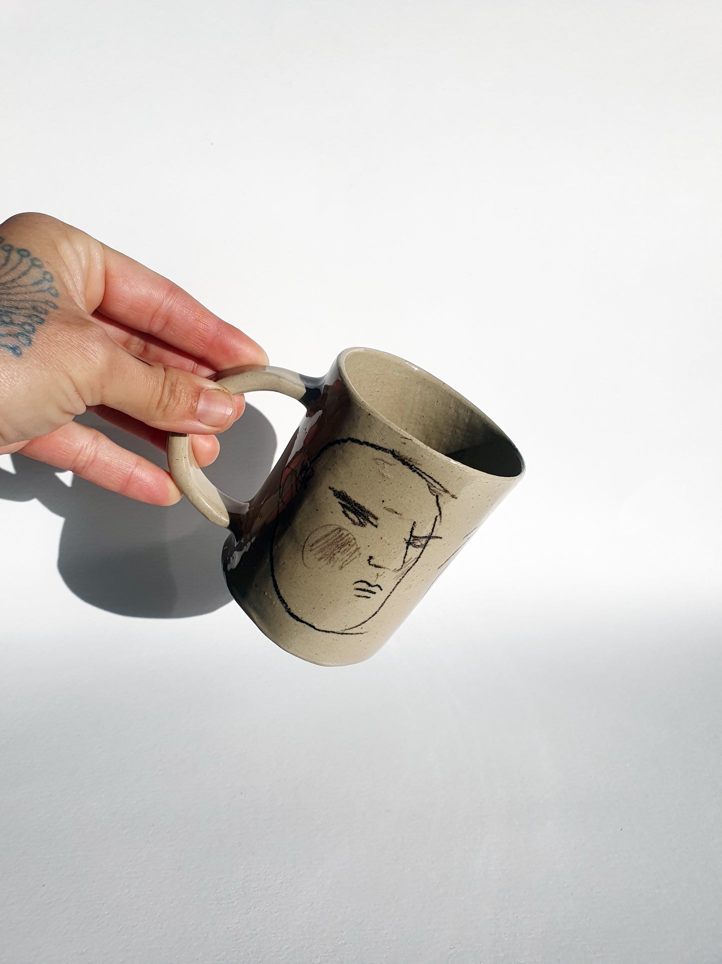 Mug 230 ml 3 visages avec anse