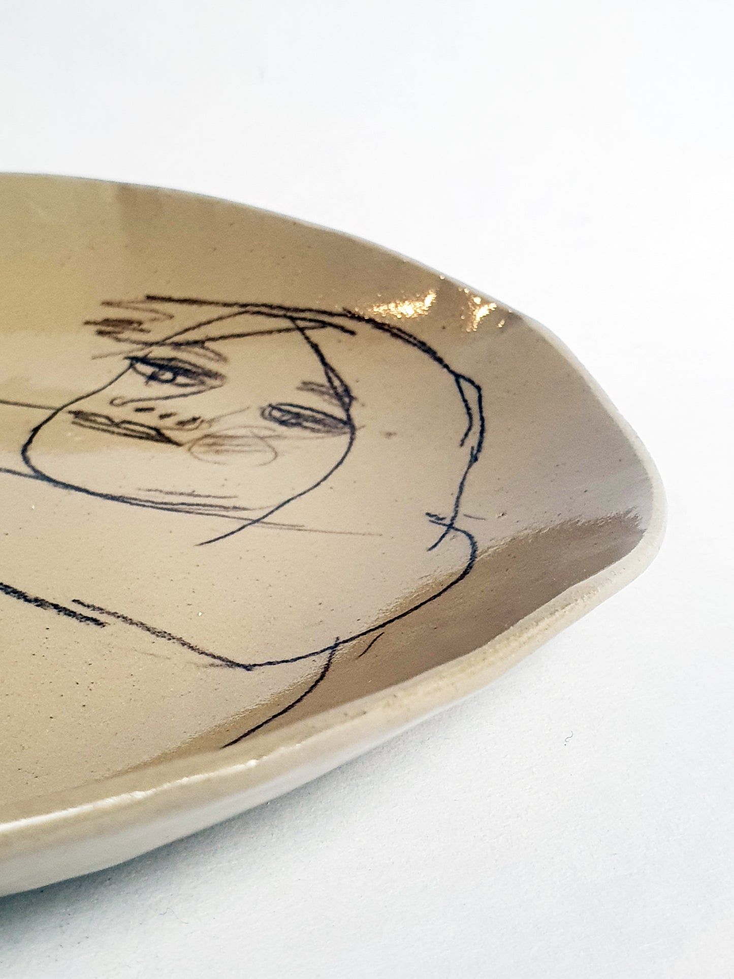 Assiette ø 22 cm personnage dessiné