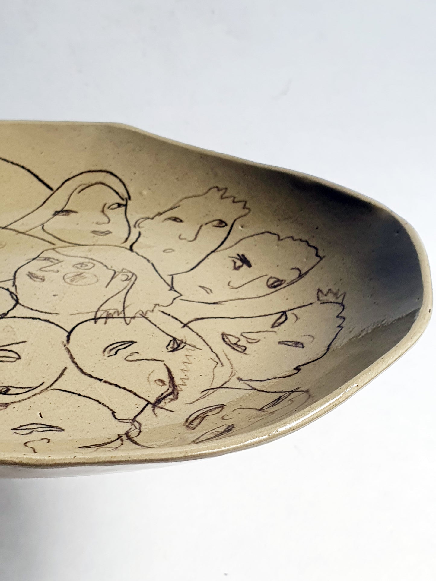 Assiette ø 22 cm visages 1