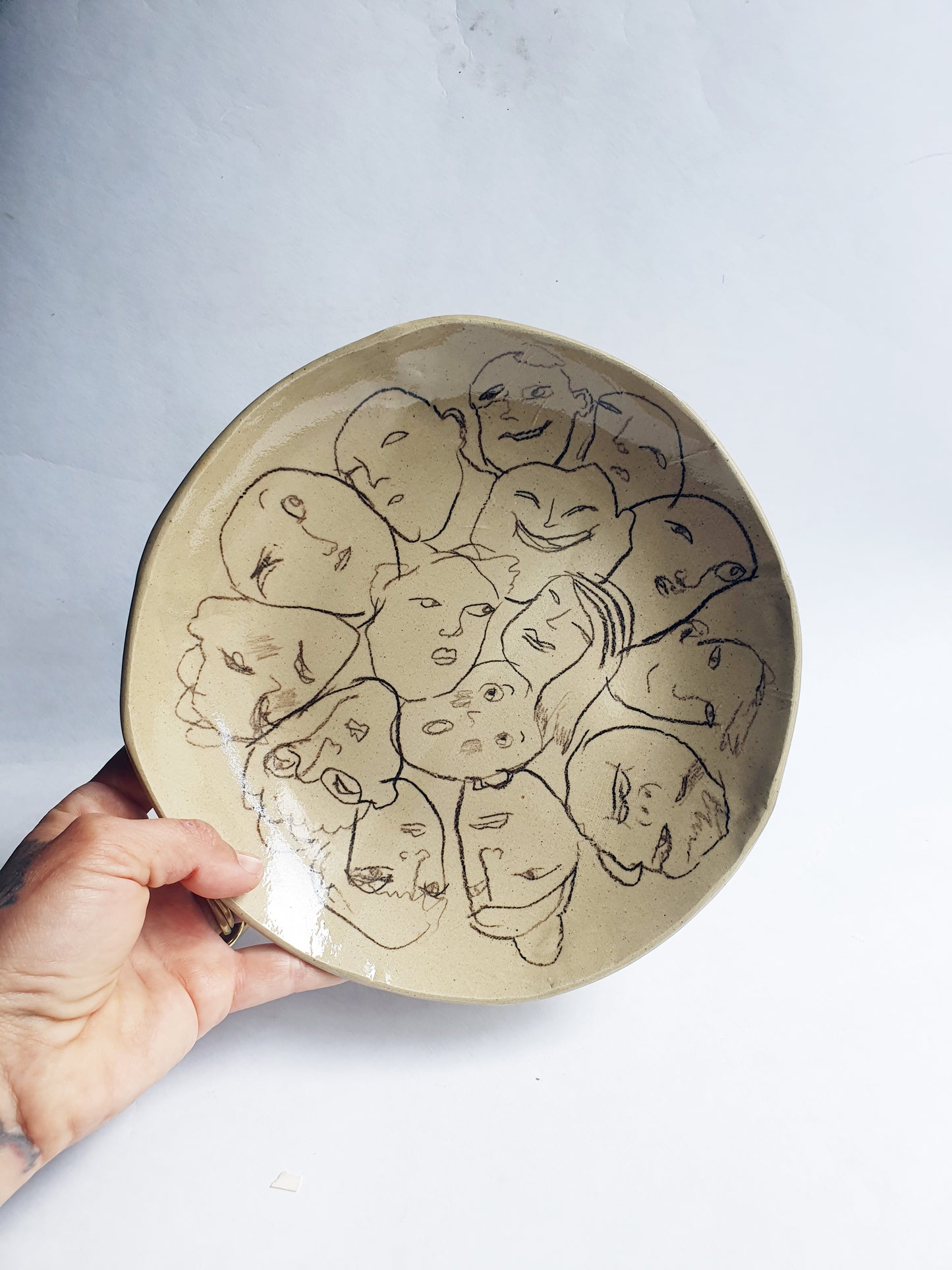 Assiette ø 22 cm visages 2