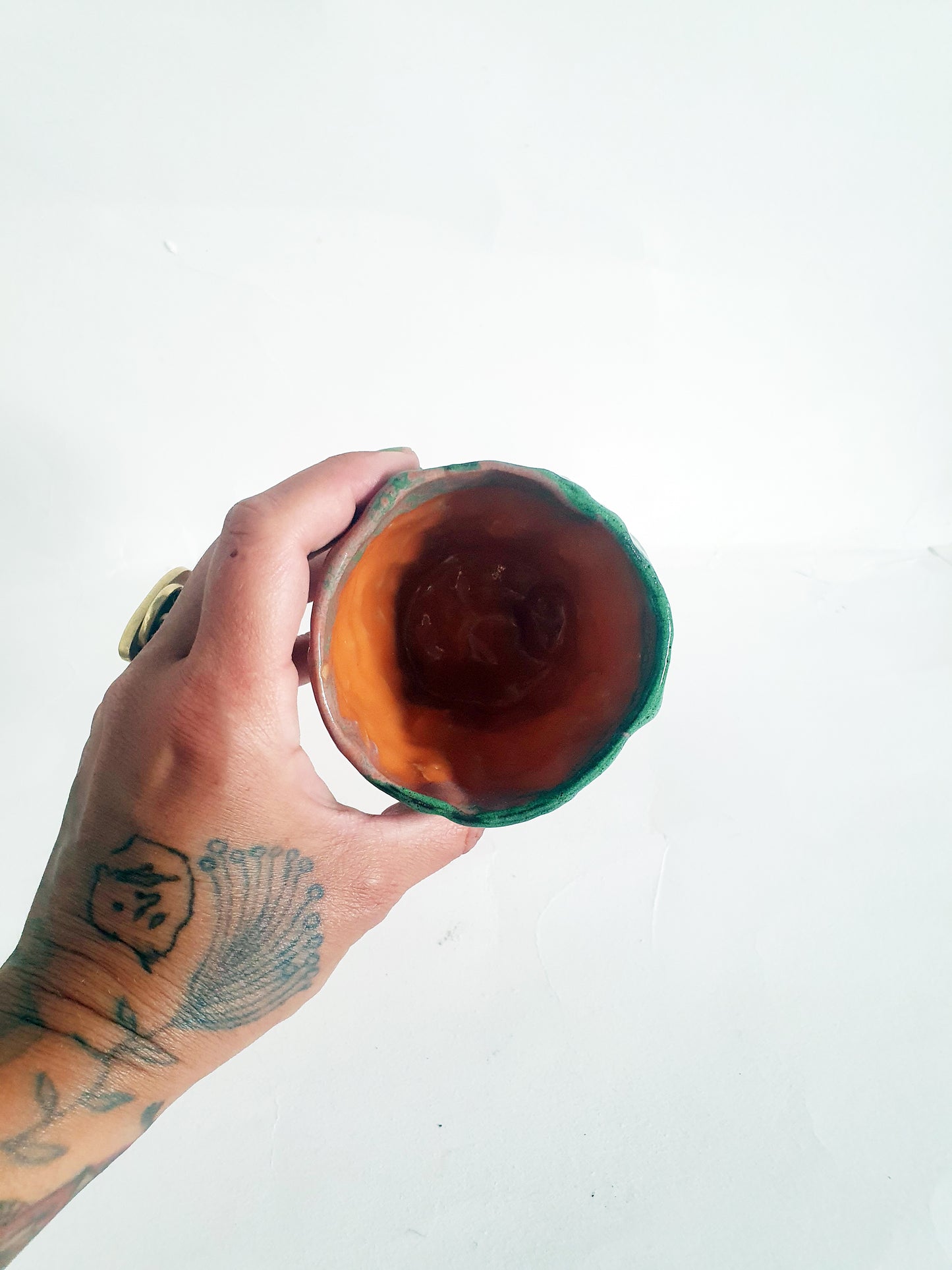 Tasse au pincé vert/orange 12 cl