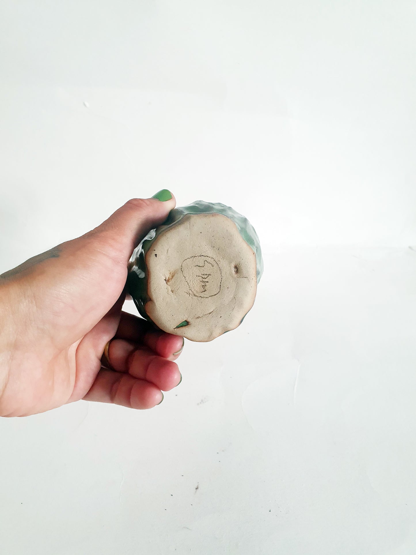 Tasse au pincé vert 12 cl