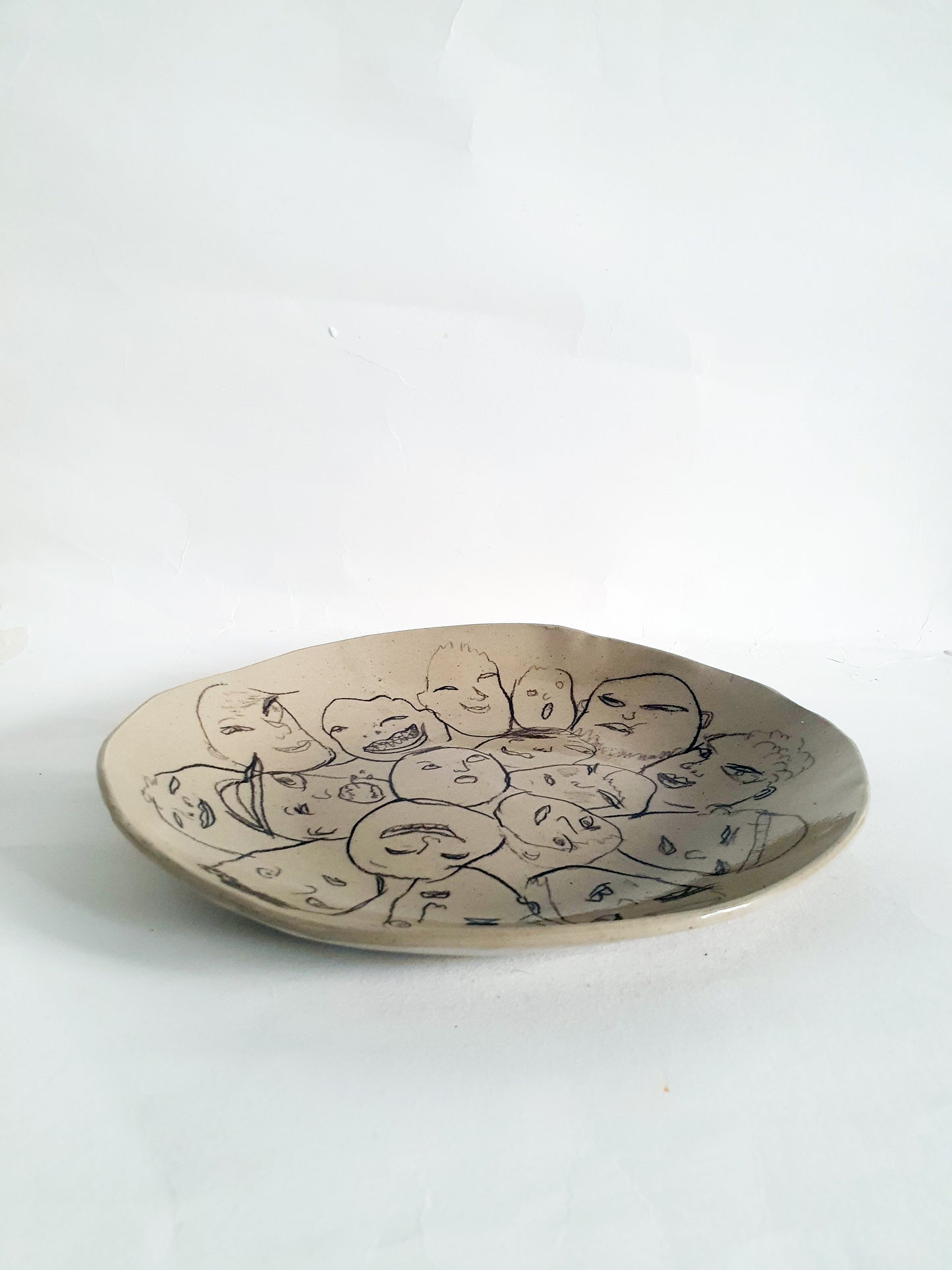 Assiette ø 22 cm visages 3