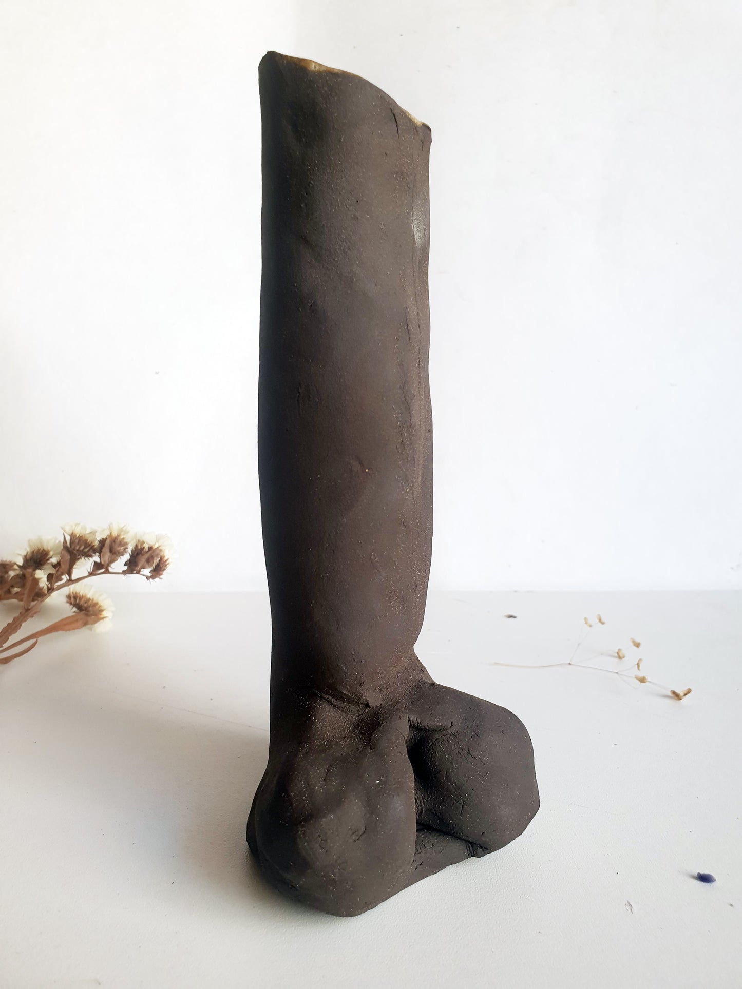 Vase verge noire