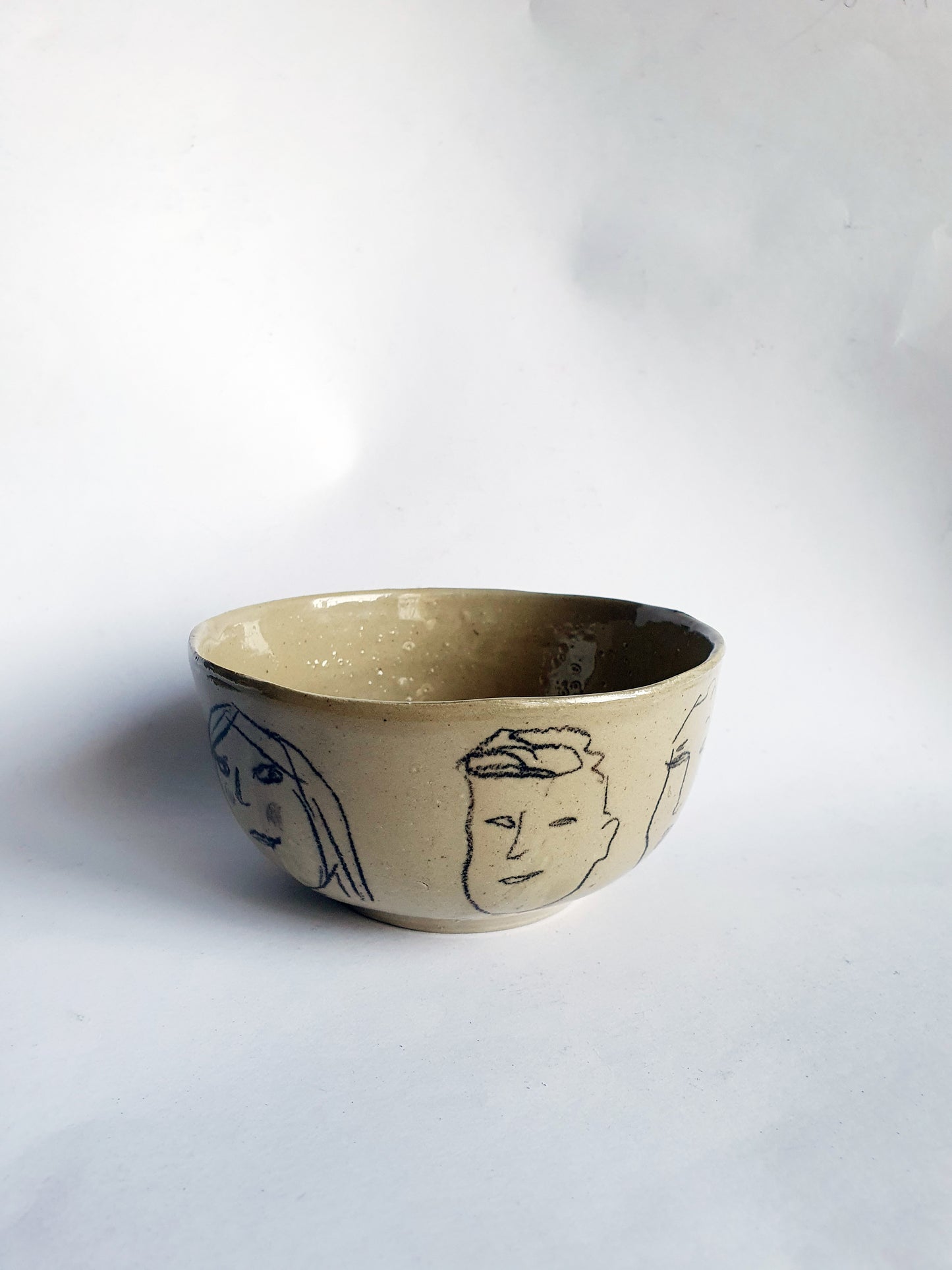 Bol ø 11 cm série de visages beige