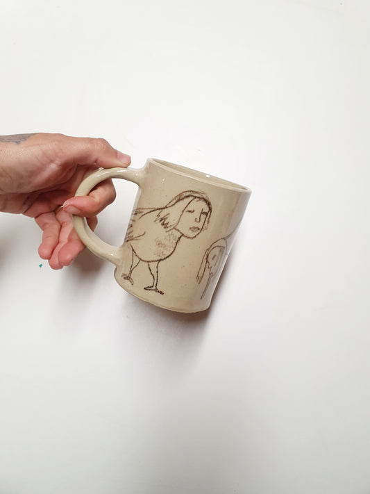 Tasse 35 cl oiseau femme/ver